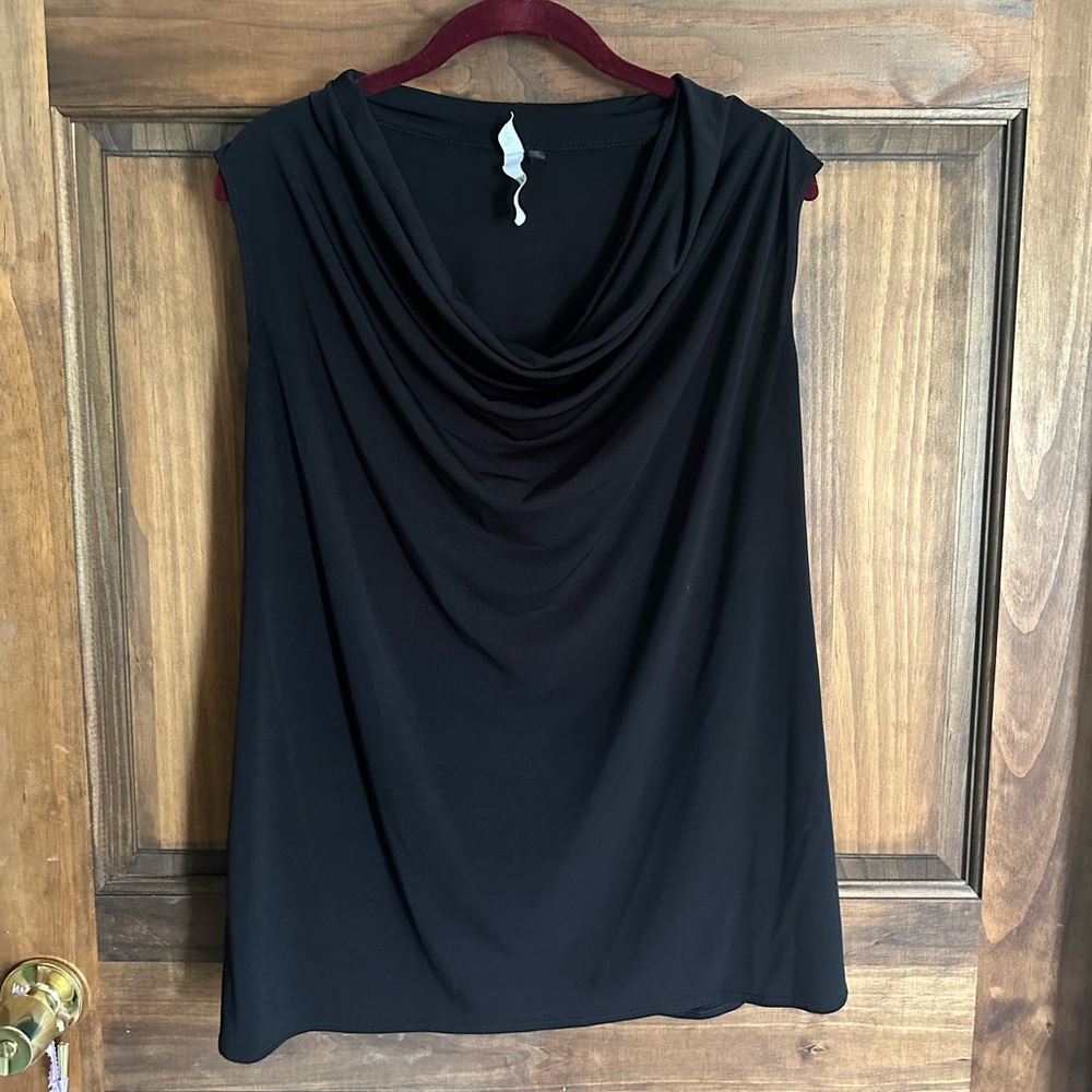 Scalloped neckline Blouse
